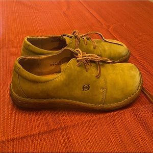 Green Born leather shoes women’s size 7.5